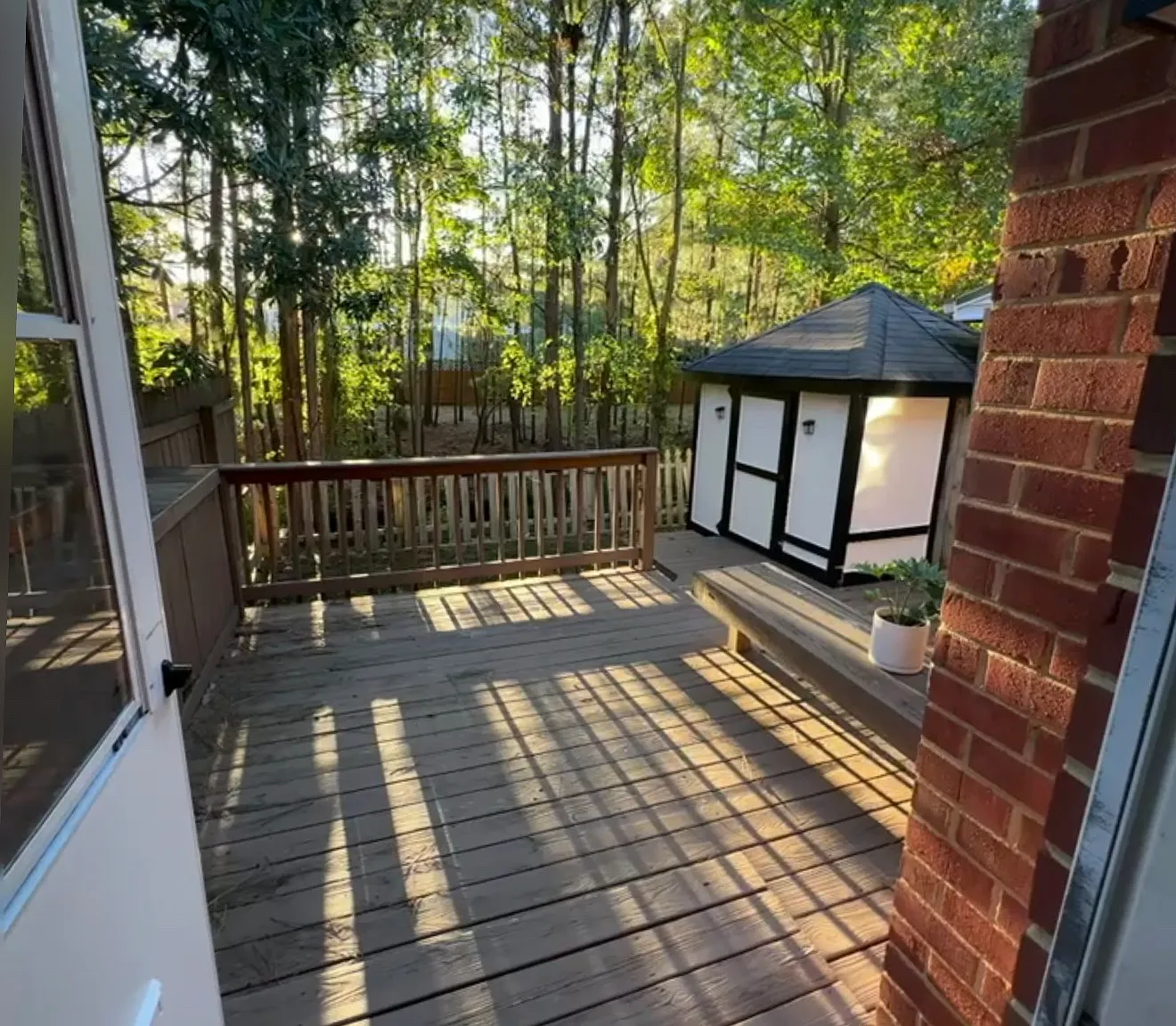 2 bed, 1360 sqft, $2,300 — Photo 3
