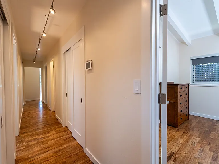 1145 Harrison St — Photo 31