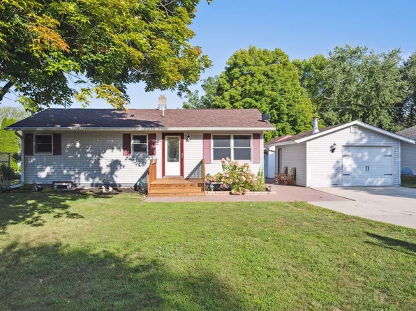 125 Dale Ave S, Annandale, MN 55302