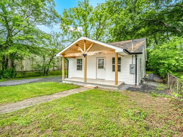 1300 Ludie St, Dalton, GA 30721