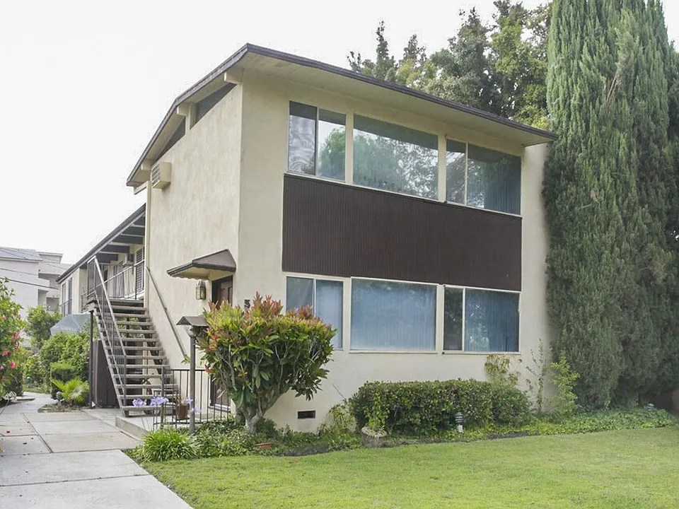5320-5330 Ben Ave