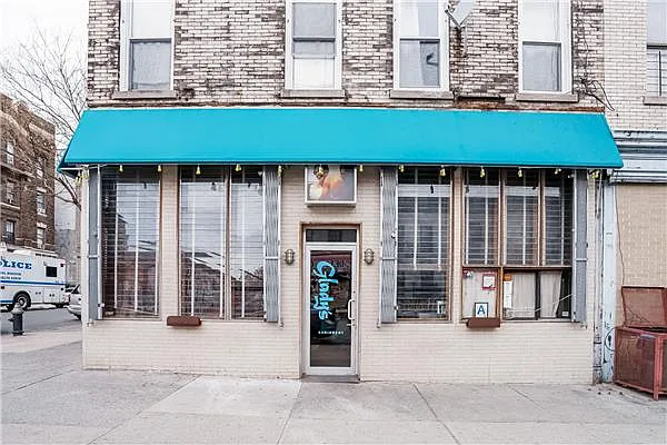 Sold by Avenue Sotheby's International Realty | media 10