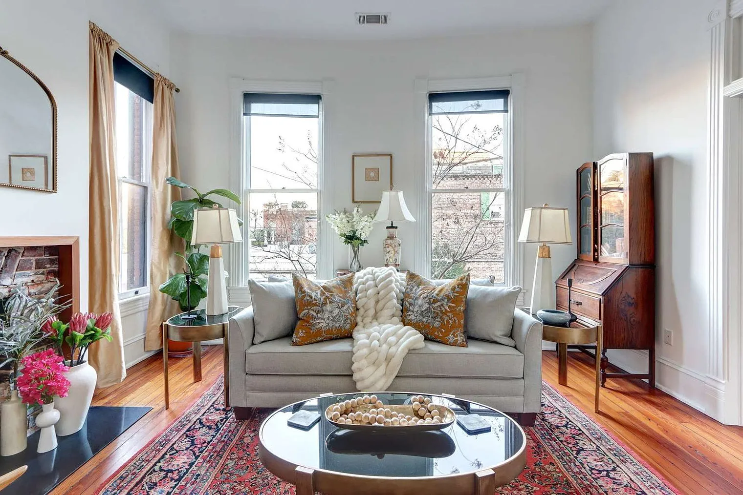 3 bed, 2.0 bath, $7,662 — Photo 2