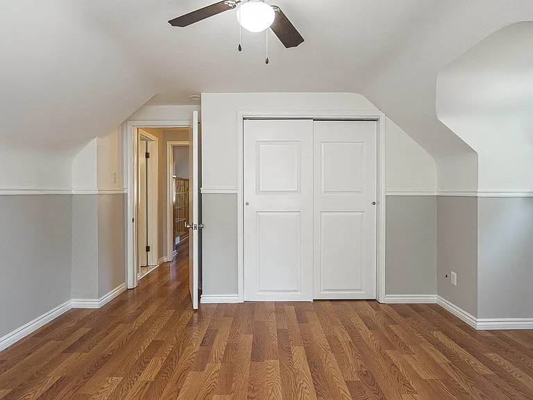 Sherwood Ct — Photo 32