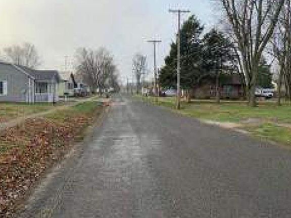 3rd image of 800 S Van Buren St