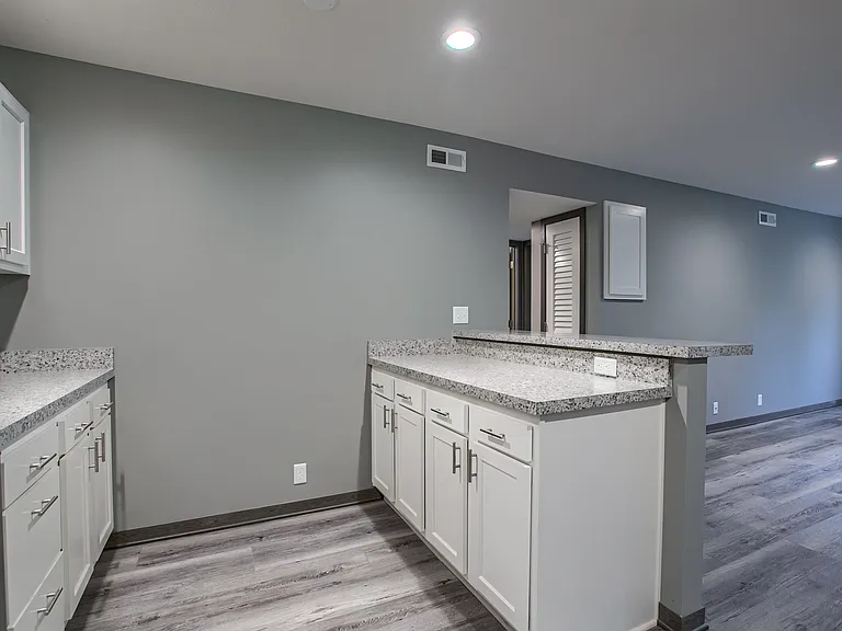 1020 N 35th St #5 — Photo 6