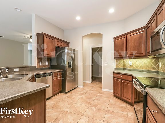 5th image of 6127 Evansbrook Dr