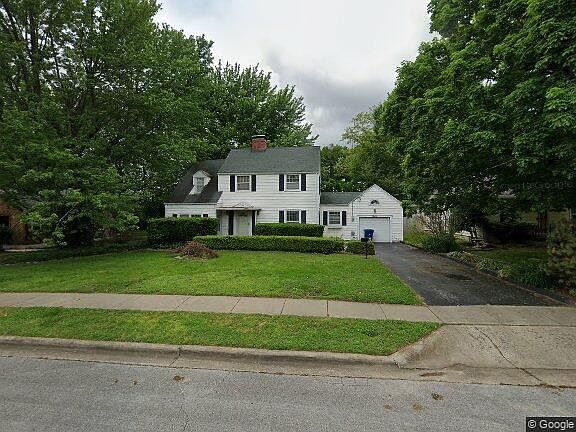 2nd image of 861 S Rogers Ave