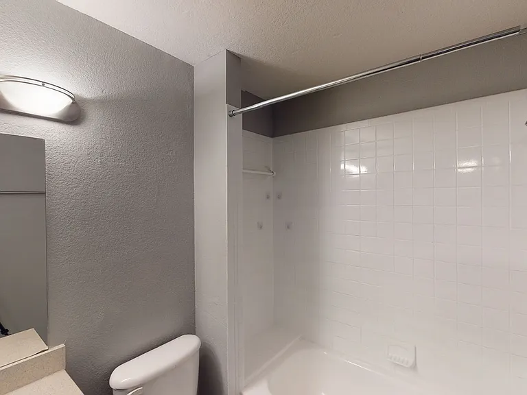 Altamira Place Apartment Homes — Photo 84