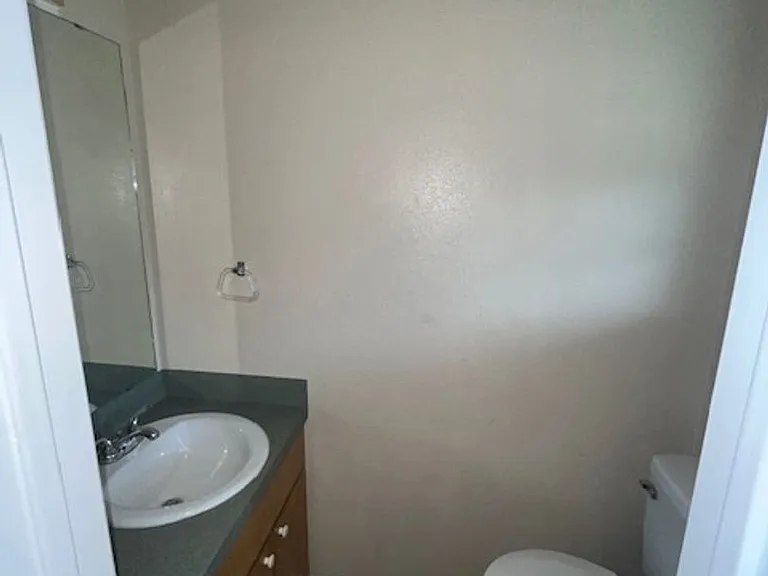 4411 Abigail Dr — Photo 9