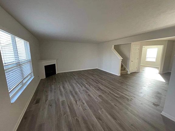 4th image of 17329 Retford Dr