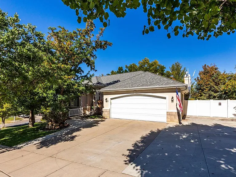 1003 E Fairway Dr — Photo 26
