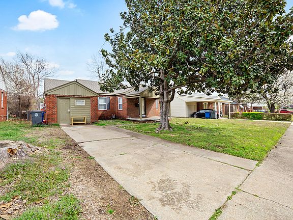 2nd image of 2637 E 4th St House 3/2