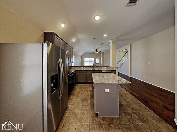 2nd image of 15472 Yarberry Dr