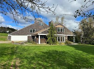 31 Peach Orchard Ln, Litchfield, CT 06759