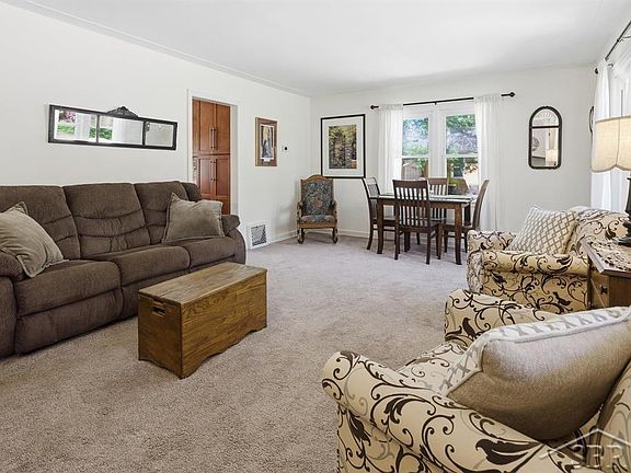 5th image of 306 E Sugnet Rd