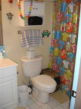 2nd image of 7941 Southgate Blvd #3A