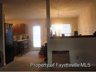 3rd image of 512 Woodberry Cir