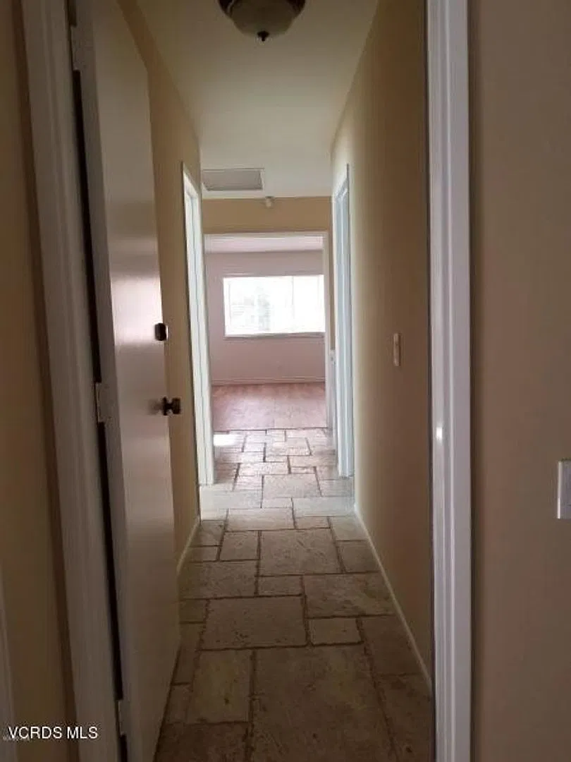 Truly beautiful, one story, single family home! — Photo 3
