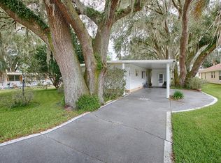 1003 Aloha Way, Lady Lake, FL 32159