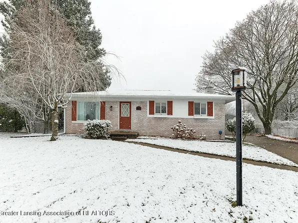 3547 Blue River Dr, Lansing, MI 48911