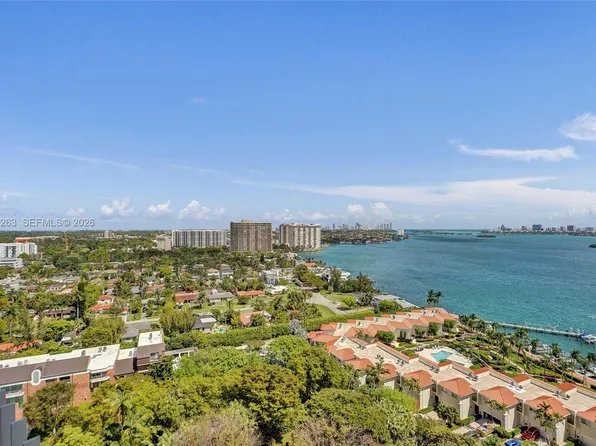 4000 Towerside Ter APT 2111, Miami, FL 33138