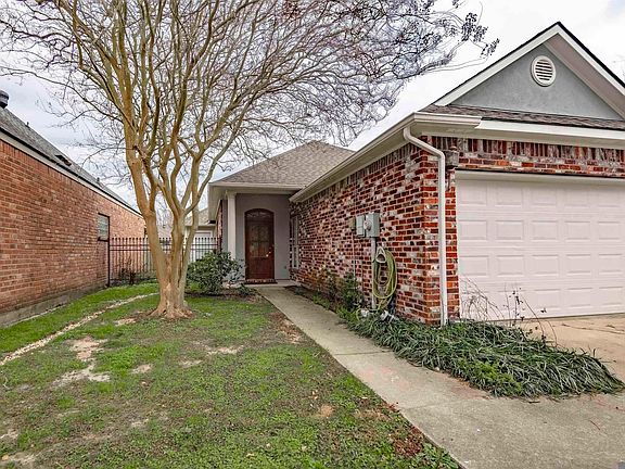 2nd image of 5545 Ducros Dr