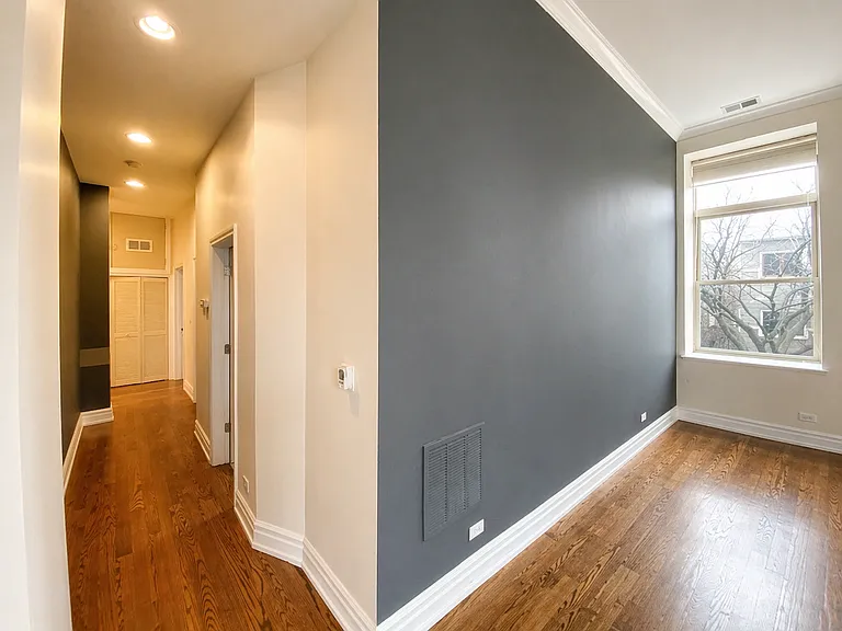 1470 W Carmen Ave #204 — Photo 8