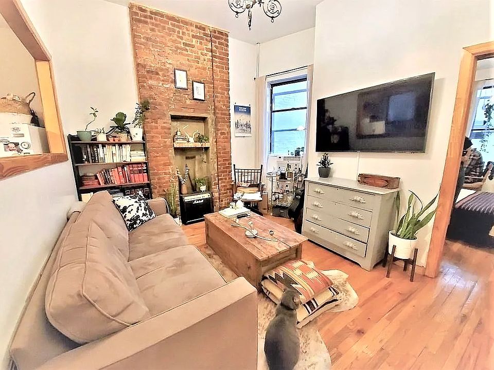 1st image of 239 Troy Ave APT 3