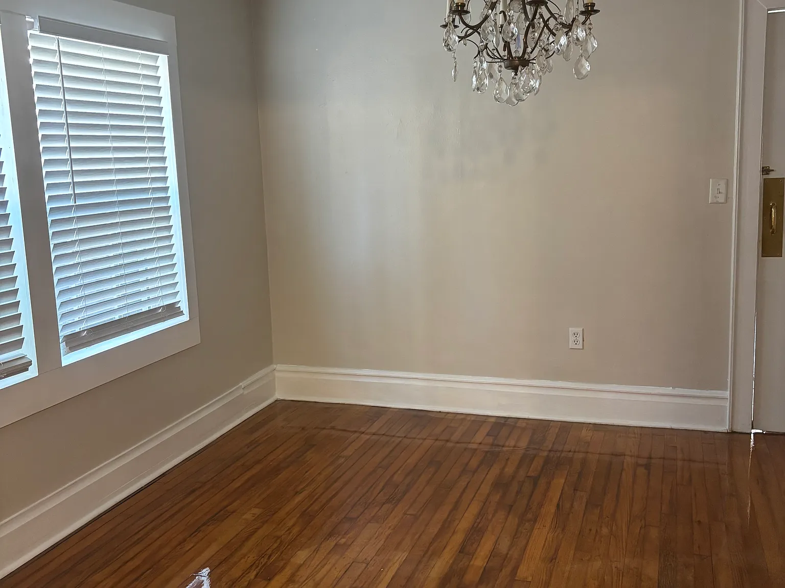 3 bed, $1,400 — Photo 4
