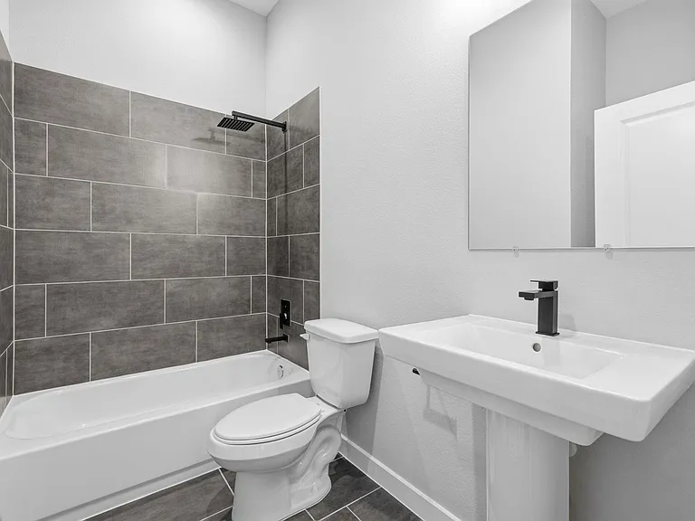 11303 Stonework Grove Ln — Photo 24