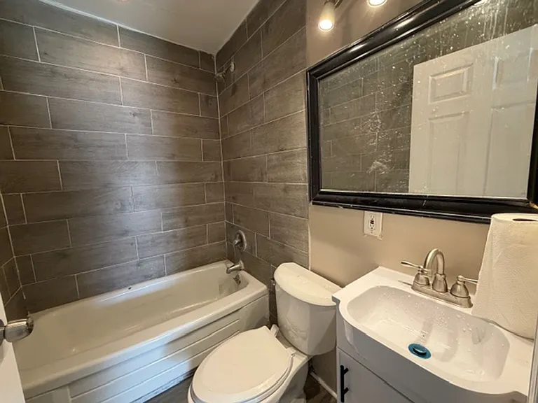 2257 Chambers Rd — Photo 7