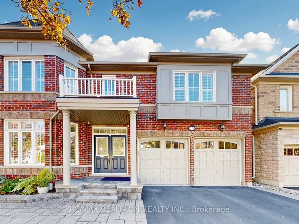 15 Edward Roberts Dr, Markham, ON L6C 0E2