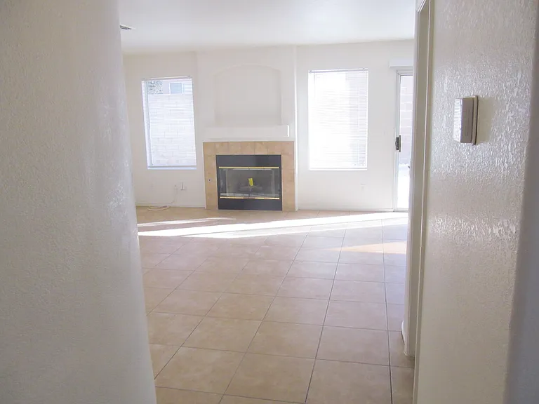 8701 Crescent Ridge Ln — Photo 14