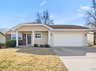 13 Northwinds Dr, Saint Peters, MO 63376