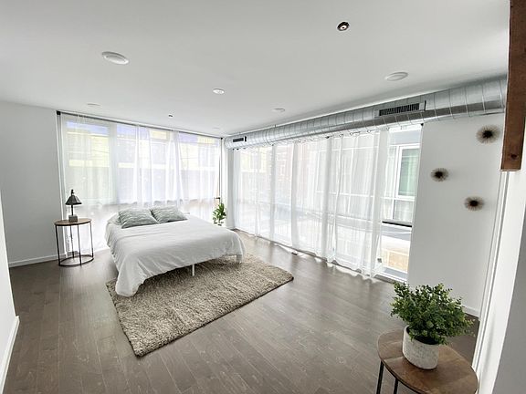 5th image of 1233 N Franklin St #3O