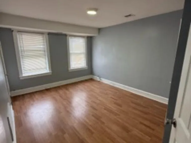 72 Charles St — Photo 3