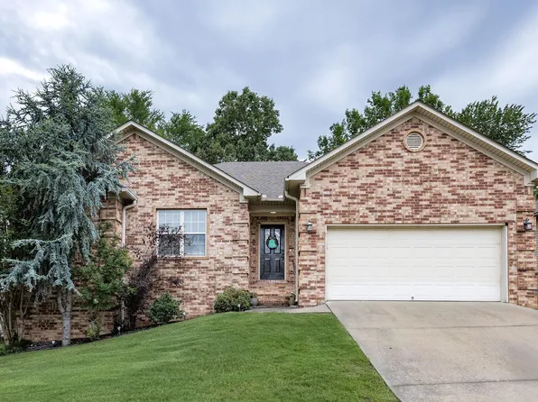 40 Woodridge Dr, Little Rock, AR 72204