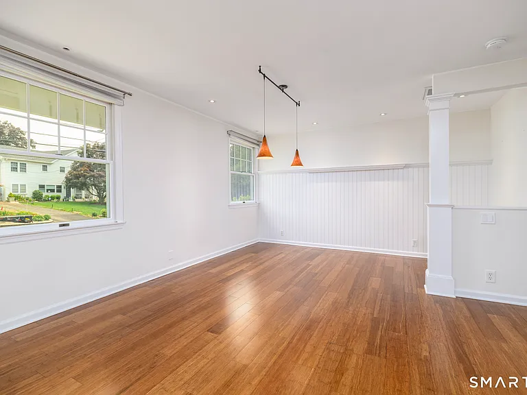 39 Kenilworth Dr W — Photo 5