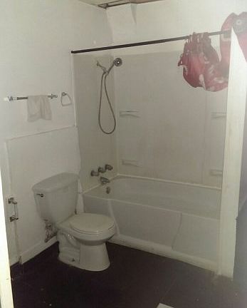 4th image of 1337 E Price St #2