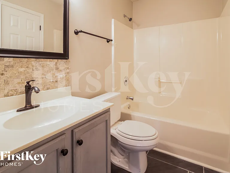 116 Scottswood Dr — Photo 16