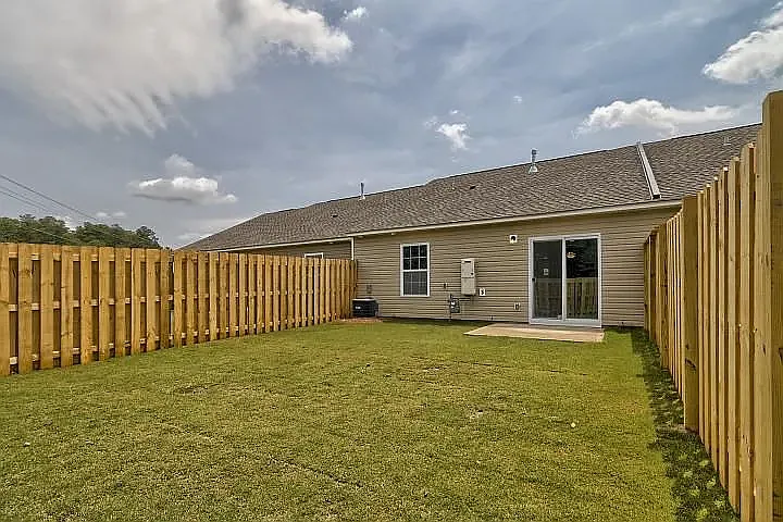 2110 Catlet Ct — Photo 3