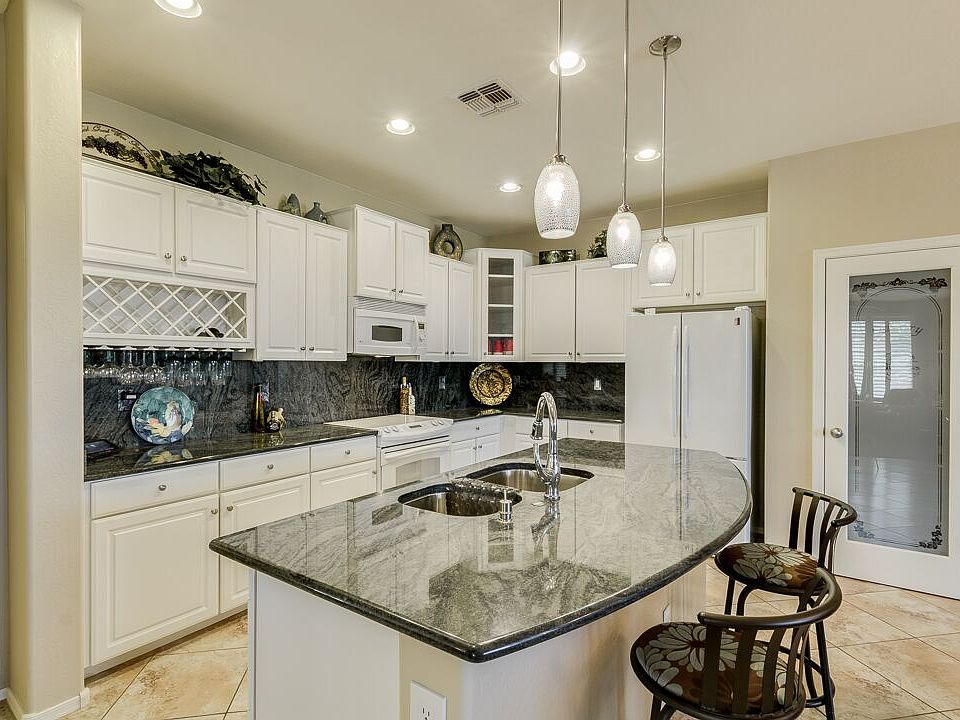 1st image of 30431 N Gunderson Dr