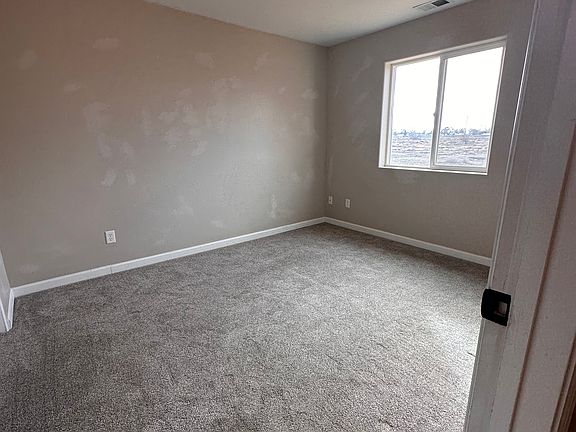 3rd image of 1110 Park Ridge Ct