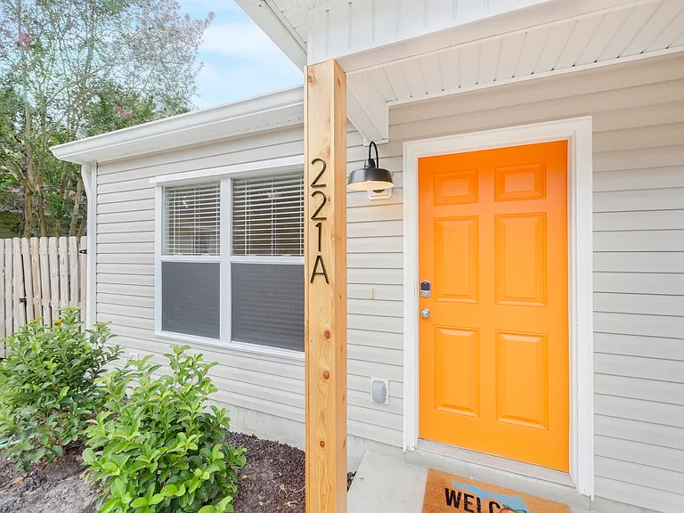 221 Nesmith Ave #A — Photo 25