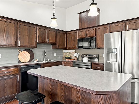 5th image of 6209 Panther Ln