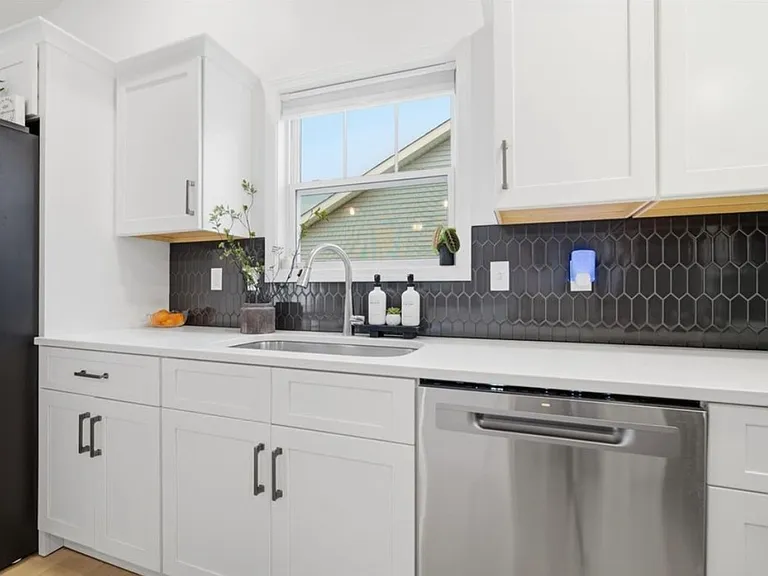 2513 Pampas Ln — Photo 16