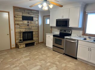 14893 N Cascade Rd, Dubuque, IA 52003