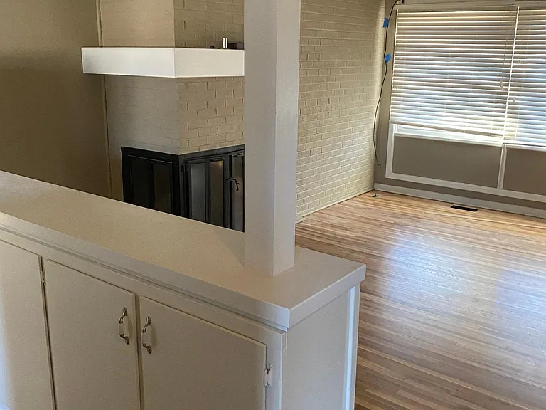 601 S Woodlawn Blvd — Photo 8