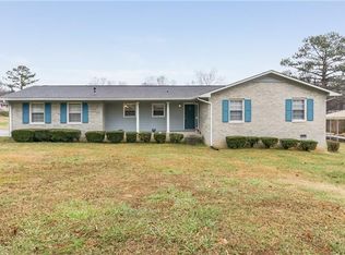 140 Pinecrest Cir, Cedartown, GA 30125